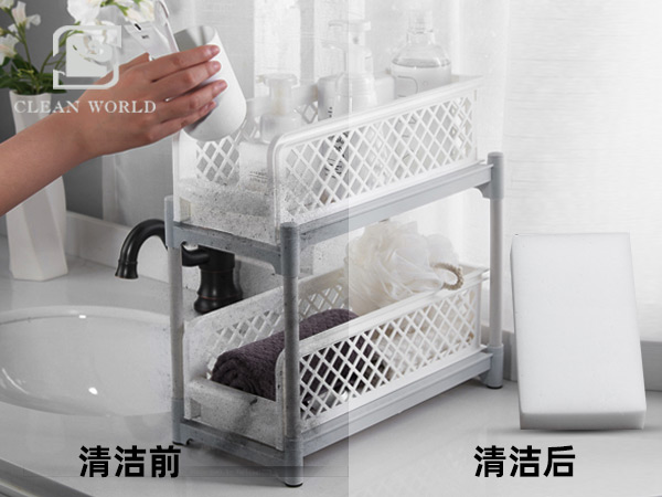 使用纳米海绵清洁置物架
